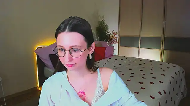 YourLovellyStory online show from 04/26/26, 12:35