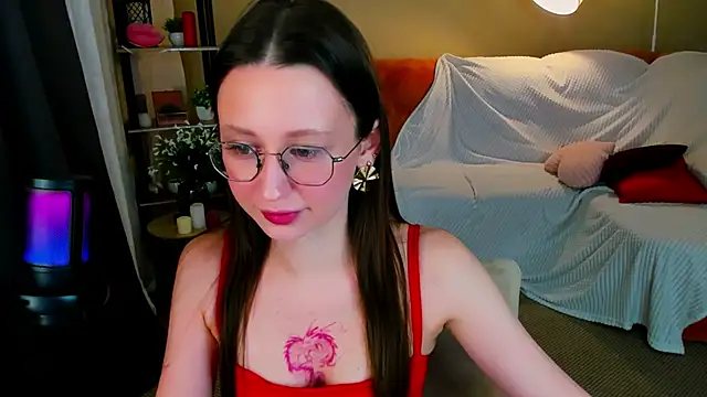 YourLovellyStory online show from 02/21/26, 04:31