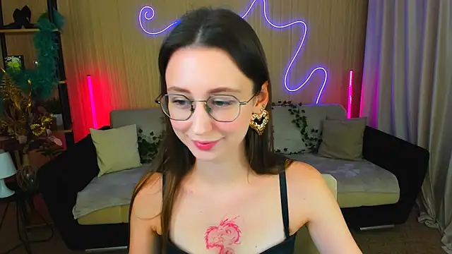 YourLovellyStory online show from 11/17/25, 04:33