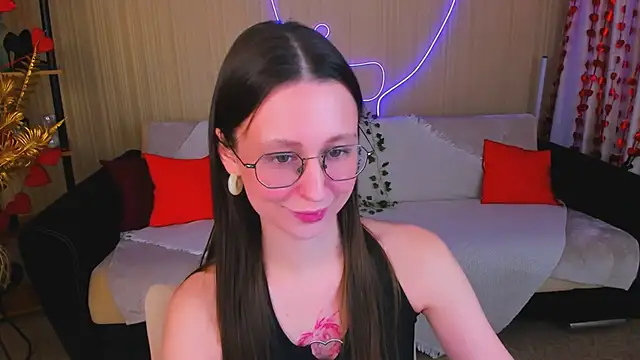 YourLovellyStory online show from 03/07/26, 04:45