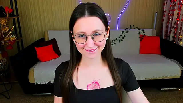 YourLovellyStory online show from 03/25/26, 04:17