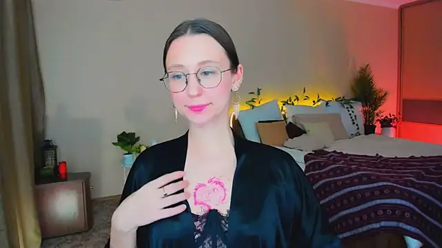 Snapshot of YourLovellyStory chatting on 01/31/26, 07:12 YourLovellyStory online show from 01/31/26, 07:12