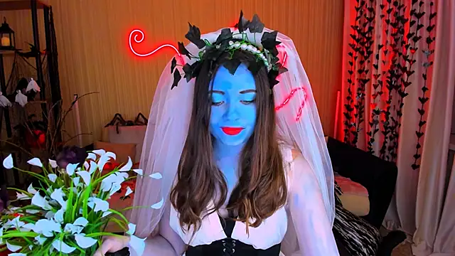 AlluringLookk online show from 10/31/25, 12:24