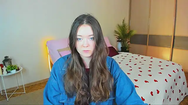 AlluringLookk online show from 05/21/26, 04:37