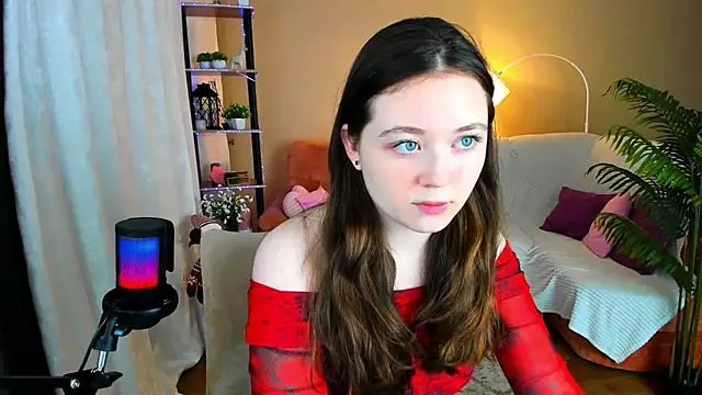 AlluringLookk online show from 11/21/25, 04:17