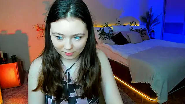 AlluringLookk online show from 11/26/25, 04:51