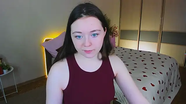 AlluringLookk online show from 05/01/26, 12:43