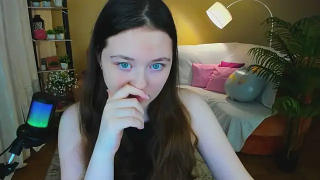 Snapshot of AlluringLookk chatting on 01/19/26, 04:22 AlluringLookk online show from 01/19/26, 04:22