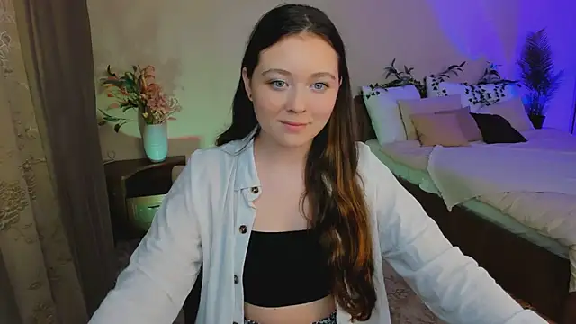 AlluringLookk online show from 09/08/25, 03:11