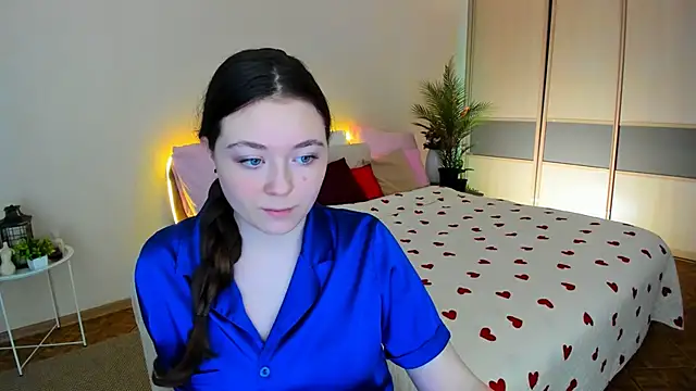 AlluringLookk online show from 05/28/26, 05:19
