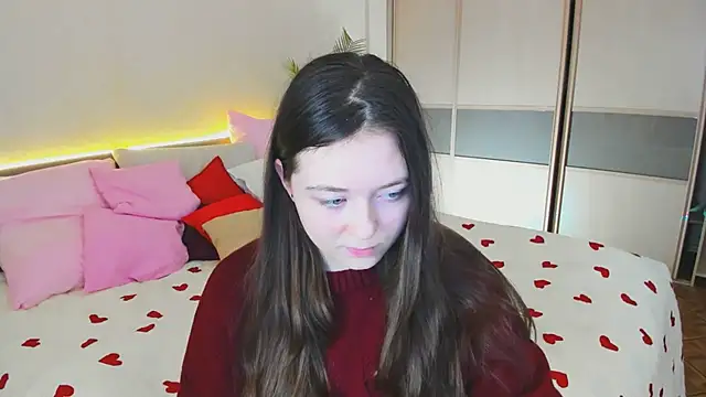 AlluringLookk online show from 03/19/26, 04:40