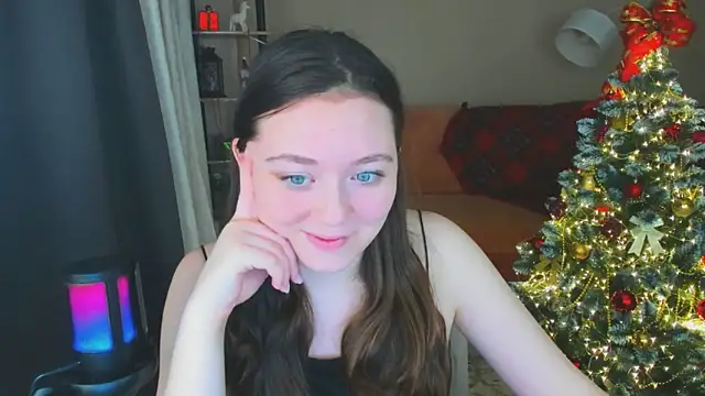 AlluringLookk online show from 12/20/25, 05:27