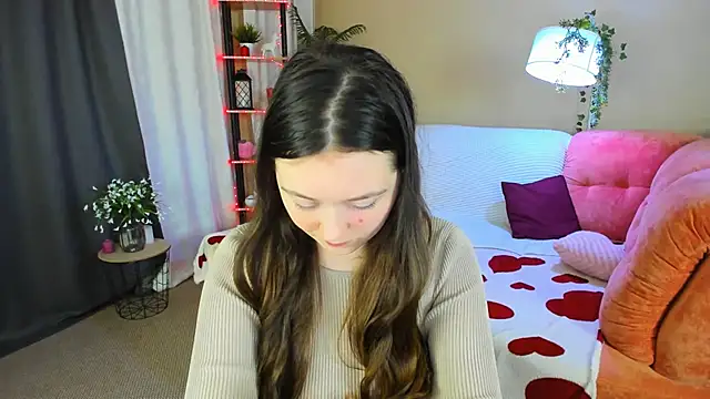 AlluringLookk online show from 05/29/26, 04:57