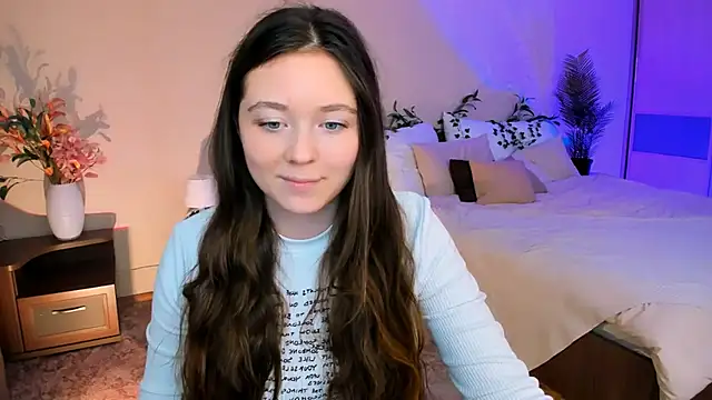 AlluringLookk online show from 09/10/25, 12:48