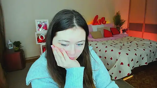 Snapshot of AlluringLookk chatting on 02/14/26, 04:13 AlluringLookk online show from 02/14/26, 04:13