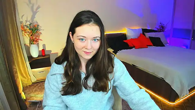 AlluringLookk online show from 11/06/25, 12:09