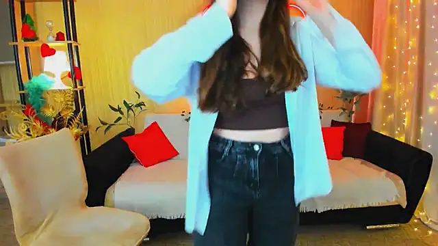 AlluringLookk online show from 04/19/26, 04:30