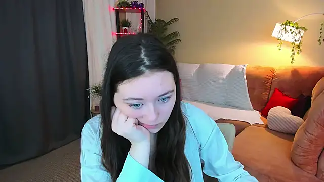 AlluringLookk online show from 05/02/26, 04:18