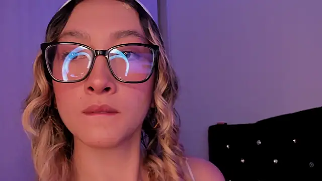 LauMiller online show from 10/23/25, 12:09