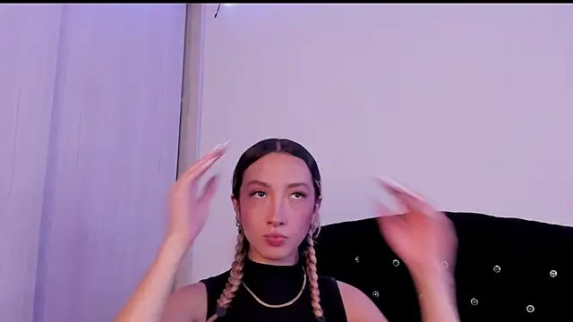 LauMiller online show from 10/29/25, 10:09