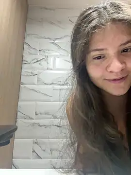 Emilyybennet  online show from 12/20/25, 09:39