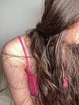 Snapshot of Emilyybennet_ chatting on 06/20/26, 03:55 Emilyybennet online show from 06/20/26, 03:55