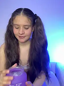 Emilyybennet  online show from 03/18/26, 02:58