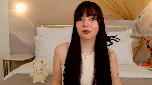 VanessaFields online show from 10/21/25, 03:11