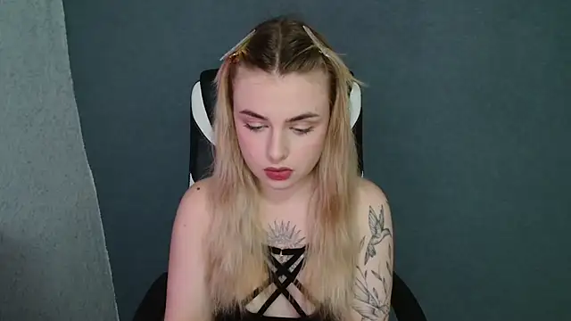 AngelicaHollywood online show from 09/28/25, 09:11