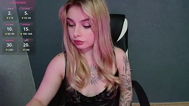 AngelicaHollywood online show from 10/01/25, 08:35