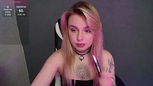 AngelicaHollywood online show from 10/02/25, 08:01