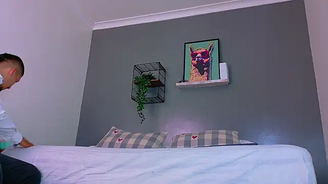 MrFox   online show from 03/28/26, 07:26