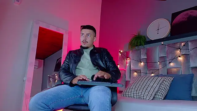 MrFox   online show from 02/19/26, 07:33