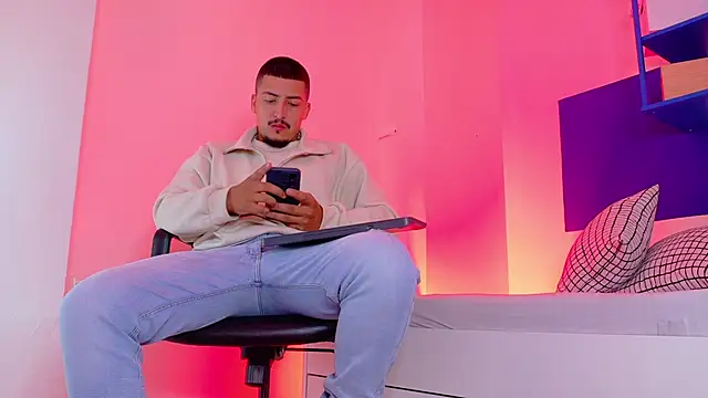 MrFox   online show from 02/20/26, 11:34