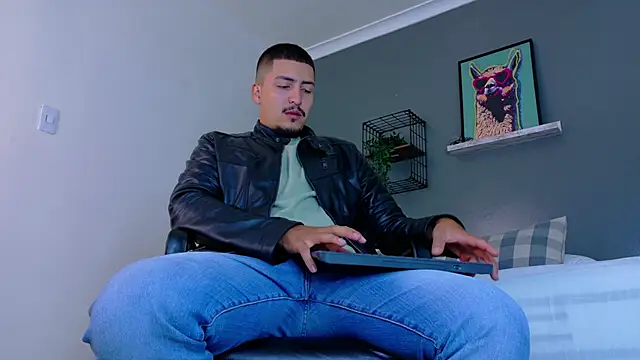 MrFox   online show from 03/06/26, 11:38