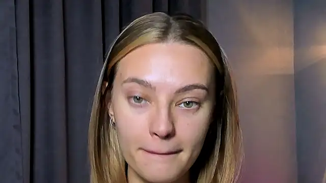 OliviaReece online show from 12/18/25, 07:02