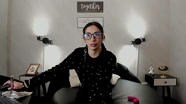 Emilia Bons online show from 01/17/26, 03:48