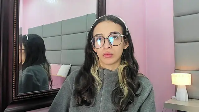 Emilia Bons online show from 02/19/26, 01:30