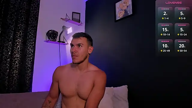 MarkSantozz online show from 04/07/26, 09:16