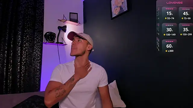 MarkSantozz online show from 04/17/26, 07:17