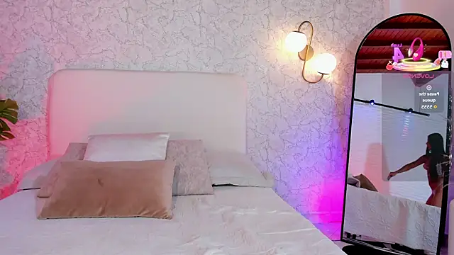 Snapshot of JannaFoxx_ chatting on 02/28/26, 06:07 JannaFoxx online show from 02/28/26, 06:07