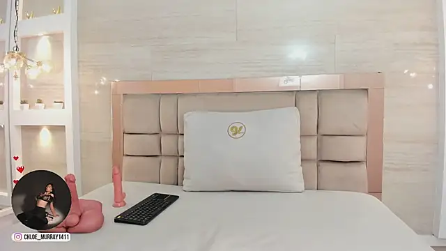 chloe murray online show from 02/25/26, 12:49