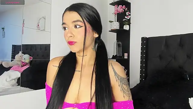 sara ramirez01 online show from 02/28/26, 12:32