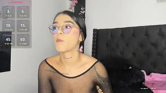 sara ramirez01 online show from 03/25/26, 12:22