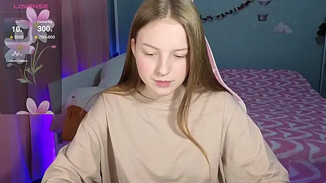 Snapshot of stefaniyaaa chatting on 10/08/25, 06:19 stefaniyaaa online show from 10/08/25, 06:19