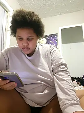 chocolate bella online show from 12/04/25, 11:26