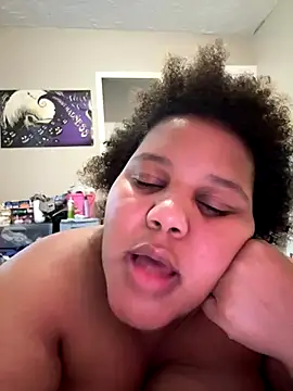 chocolate bella online show from 10/14/25, 05:13