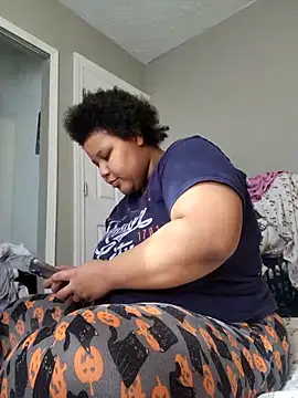 chocolate bella online show from 03/10/26, 06:01