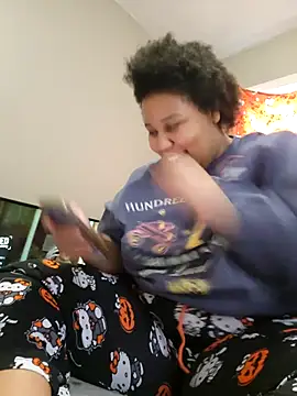 chocolate bella online show from 03/16/26, 09:50