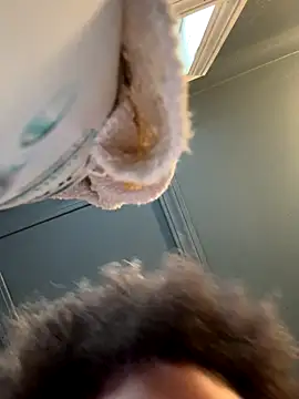 chocolate bella online show from 11/25/25, 06:30